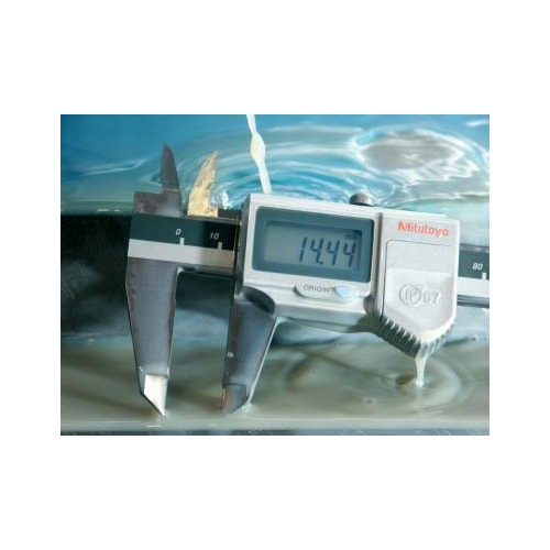 Mitutoyo 500-737-20 Digital Coolant Proof Caliper 0-6 / 0-150mm with  Carbide Tipped ID / OD Jaws